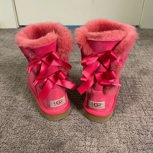 Girls UGGs / brand new / authentic / USA size 4